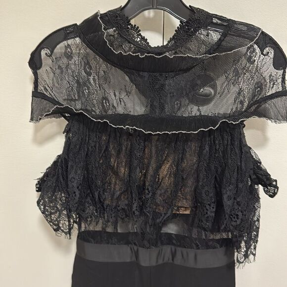 Self Portrait Fine Lace Black Cropped Wide Leg Jumpsuit. Size 2. - Picture 9 of 12